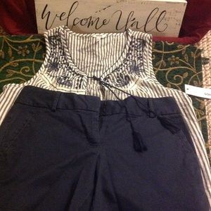 Ann Taylor Loft Size 2 Shorts w/ NWT Sonoma Vest😎